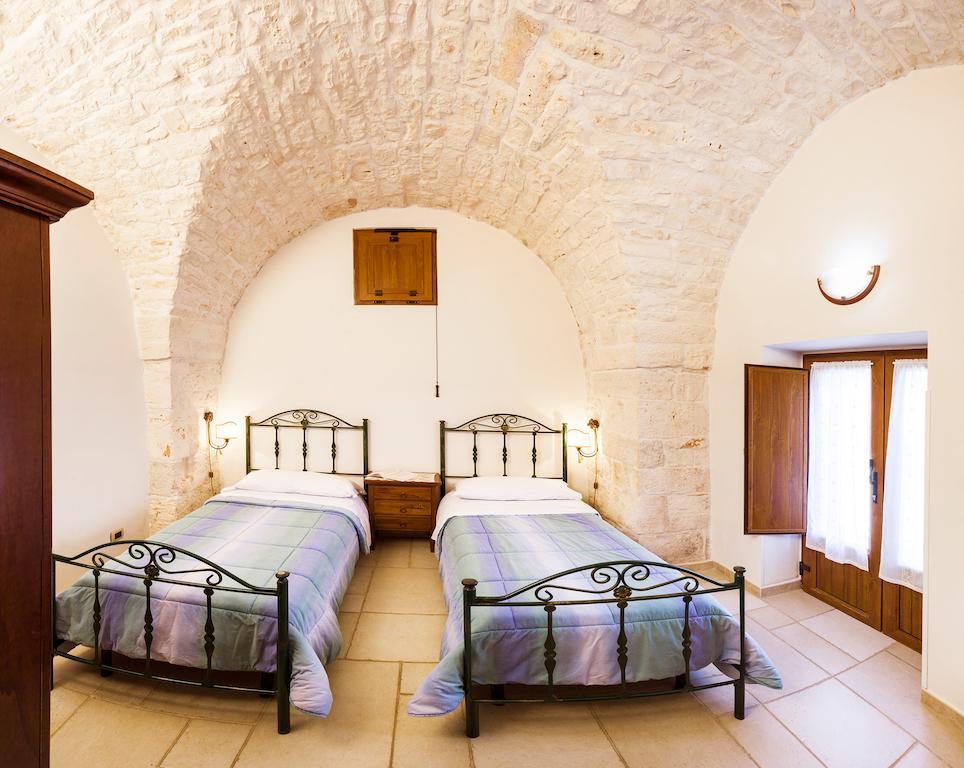 Masseria Madonna Dell'Arco Agriturismo Martina Franca Quarto foto